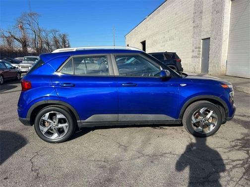 2022 Hyundai VENUE Limited