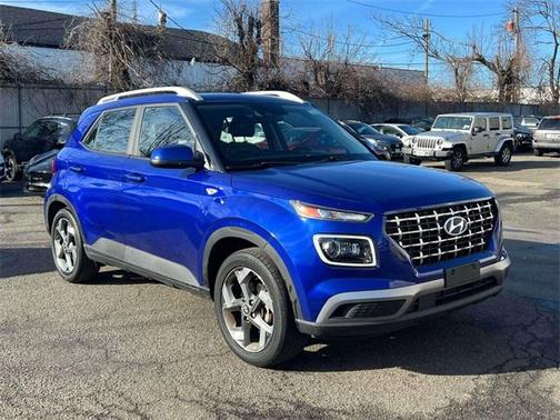 2022 Hyundai VENUE Limited