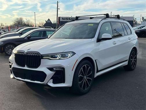 2021 BMW X7 M50i