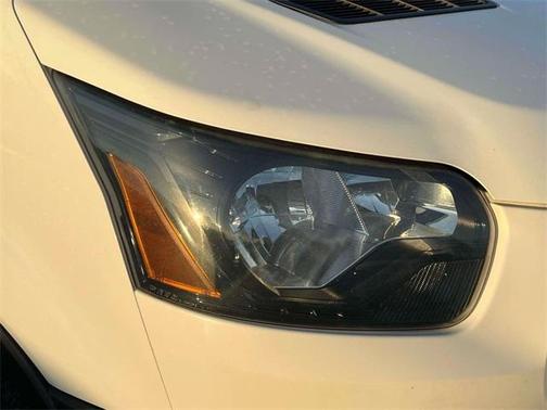 2019 Ford Transit-250 148 WB Medium Roof Cargo