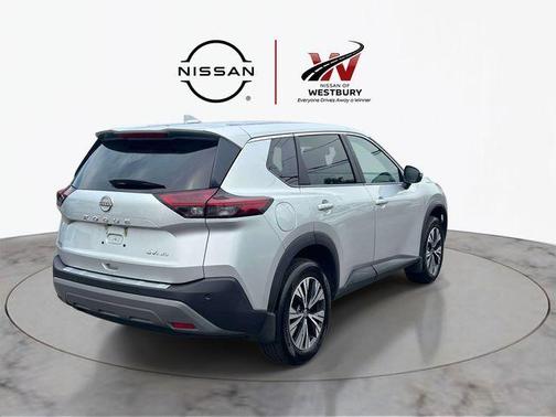 Brilliant Silver Metallic 2022 Nissan Rogue SV