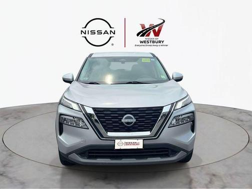 Brilliant Silver Metallic 2022 Nissan Rogue SV