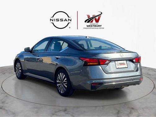 Gun Metallic 2024 Nissan Altima 2.5 SV