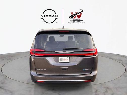 Crystal Metallic 2022 Chrysler Pacifica Hybrid Touring L