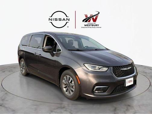 Crystal Metallic 2022 Chrysler Pacifica Hybrid Touring L