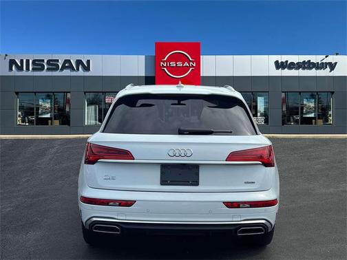 2022 Audi Q5 45 S line Premium Plus