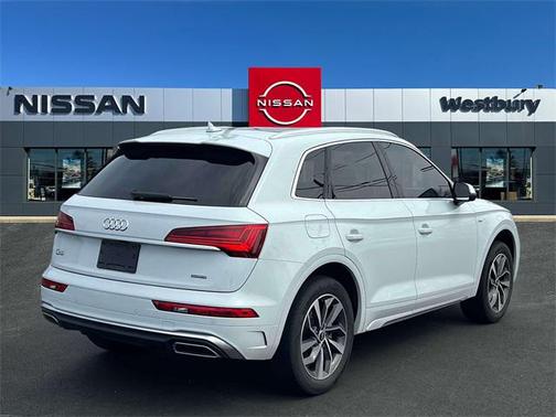 2022 Audi Q5 45 S line Premium Plus