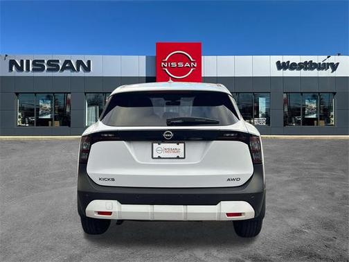 2025 Nissan Kicks SV