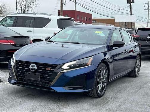 2023 Nissan Altima 2.0 SR