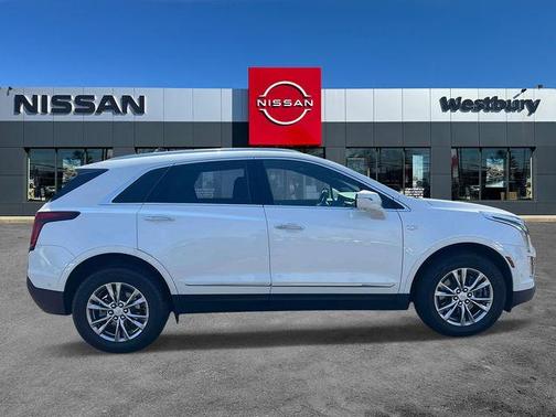 Crystal White Tri-Coat 2022 Cadillac XT5 Premium Luxury