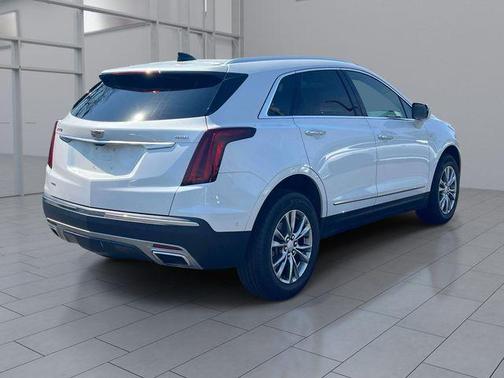Crystal White 2022 Cadillac XT5 Premium Luxury