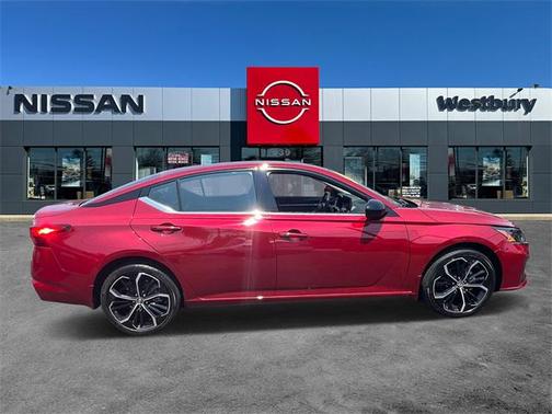 2025 Nissan Altima SR AWD