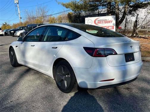 2022 Tesla Model 3 Base