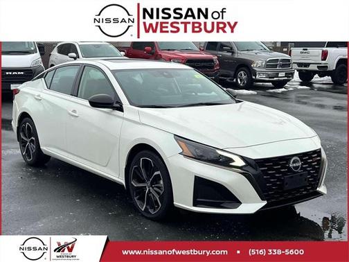 2023 Nissan Altima 2.5 SR