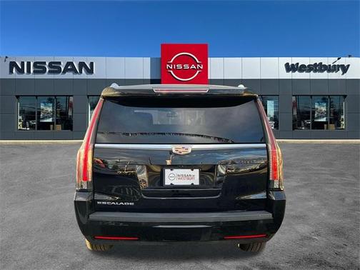 2017 Cadillac Escalade ESV Luxury