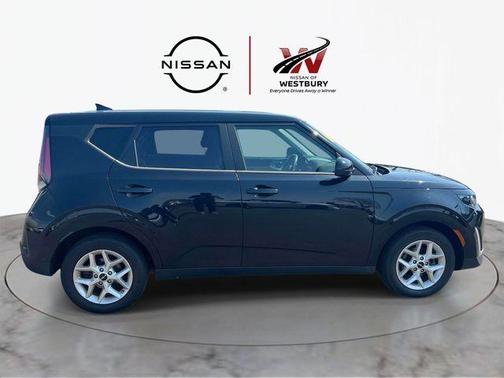 Black 2023 Kia Soul LX