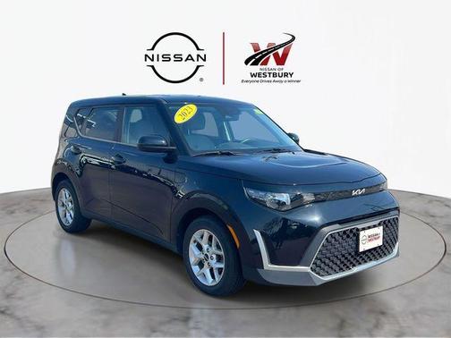 Black 2023 Kia Soul LX