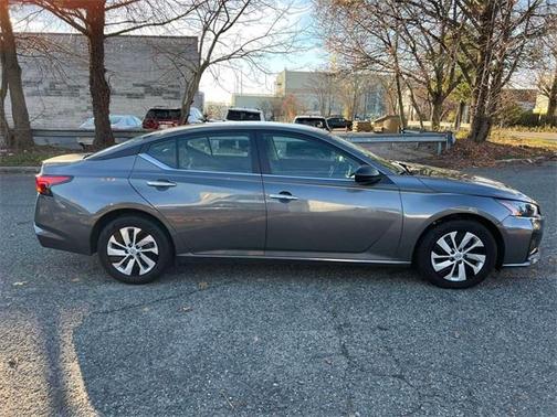 2024 Nissan Altima 2.5 S