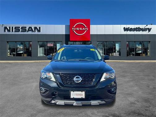 2019 Nissan Pathfinder SL