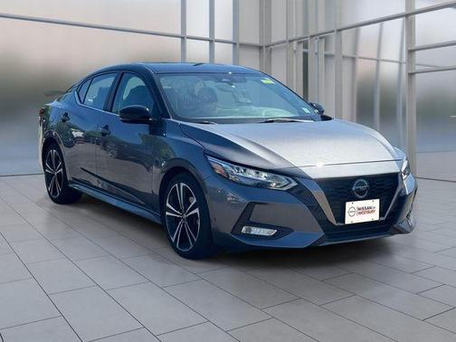 2 Tone Gray / Black Roof 2023 Nissan Sentra SR