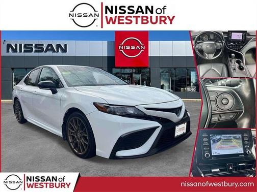 2023 Toyota Camry Hybrid SE