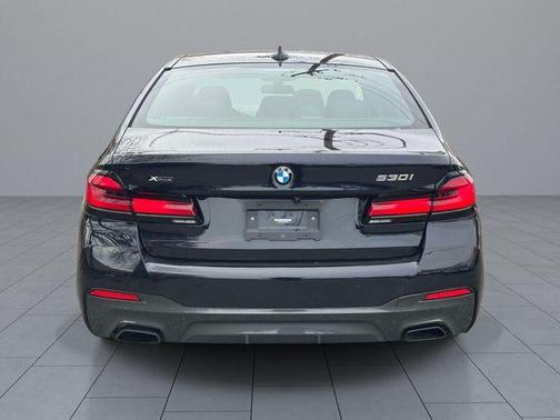 2022 BMW 530 i xDrive