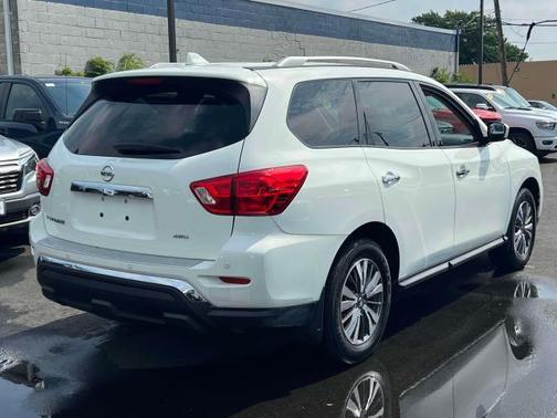 2020 Nissan Pathfinder S 4WD