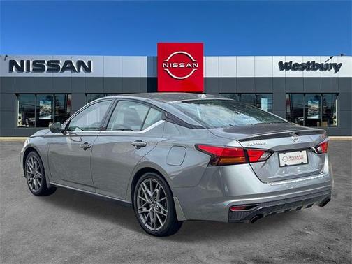 2023 Nissan Altima 2.0 SR