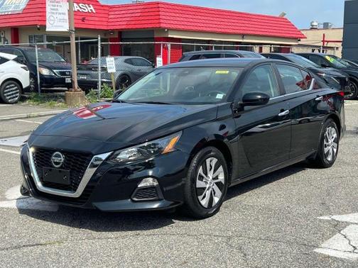 2022 Nissan Altima S FWD