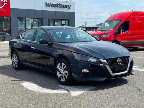 2022 Nissan Altima S FWD