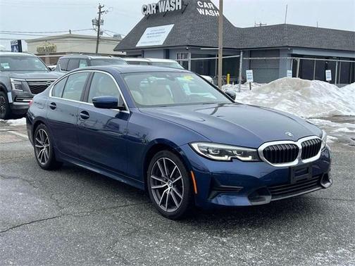 2019 BMW 330 i xDrive
