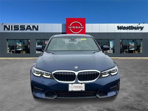 2019 BMW 330 i xDrive