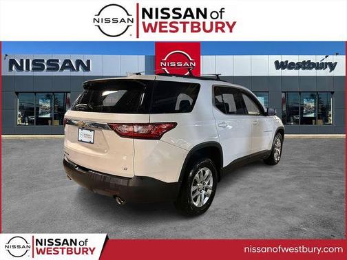 Summit White 2021 Chevrolet Traverse LT Leather