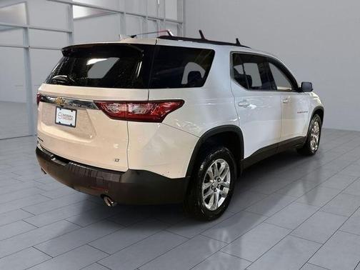 Summit White 2021 Chevrolet Traverse LT Leather