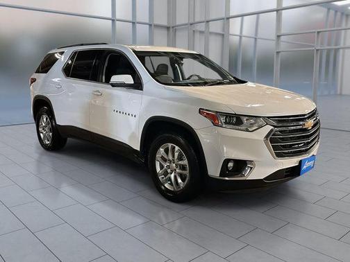 Summit White 2021 Chevrolet Traverse LT Leather