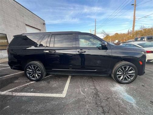 2023 Cadillac Escalade ESV Sport