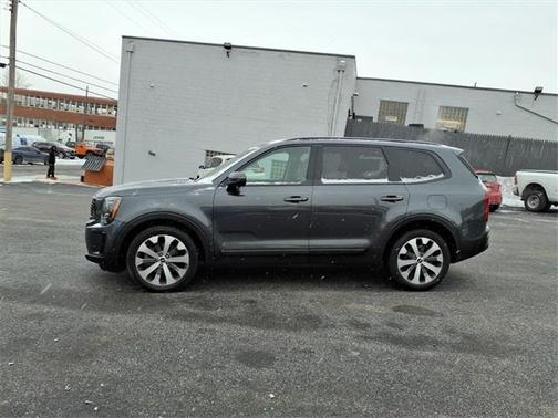 2022 Kia Telluride S