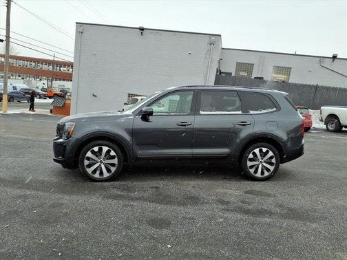 2022 Kia Telluride S