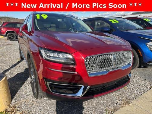 2019 Lincoln Nautilus Select
