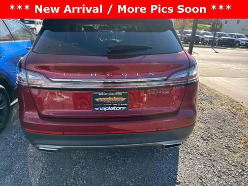 2019 Lincoln Nautilus Select