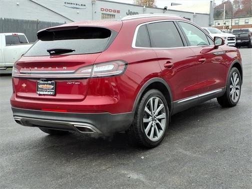 2019 Lincoln Nautilus Select