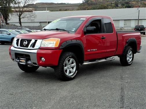 2012 Nissan Titan SV