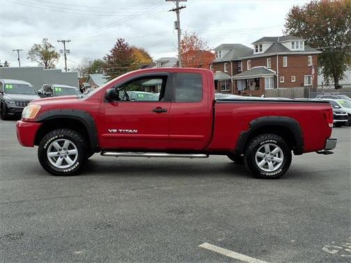 2012 Nissan Titan SV