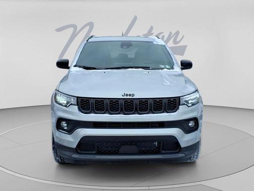 Silver Zynith Metallic Clearcoat 2026 Jeep Compass Latitude