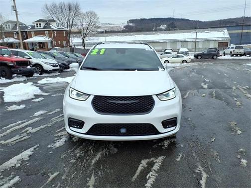 2021 Chrysler Pacifica Touring L