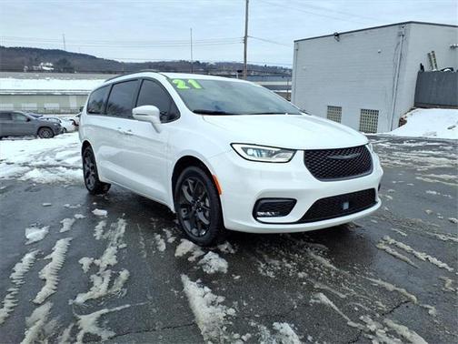 2021 Chrysler Pacifica Touring L
