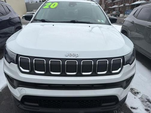 2022 Jeep Compass Latitude Lux