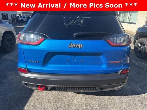 2022 Jeep Cherokee Trailhawk
