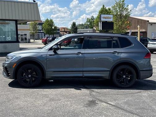 2024 Volkswagen Tiguan 2.0T SE R-Line Black 4MOTION