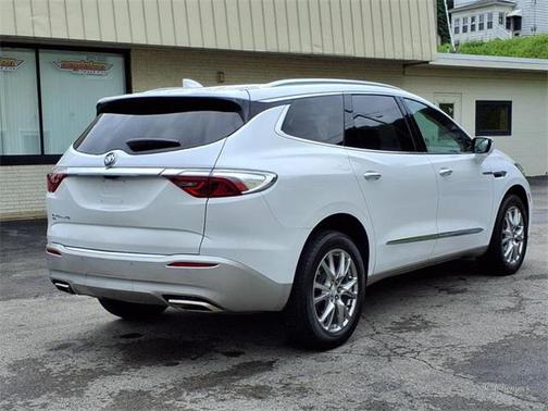 2022 Buick Enclave AWD Essence